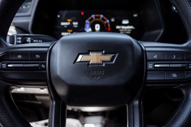 Used 2024 Chevrolet Colorado W/T AWD/4WD image 16