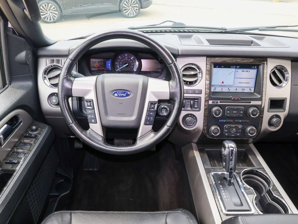 Used 2016 Ford Expedition Limited w/ Equipment Group 301A AWD/4WD image 22
