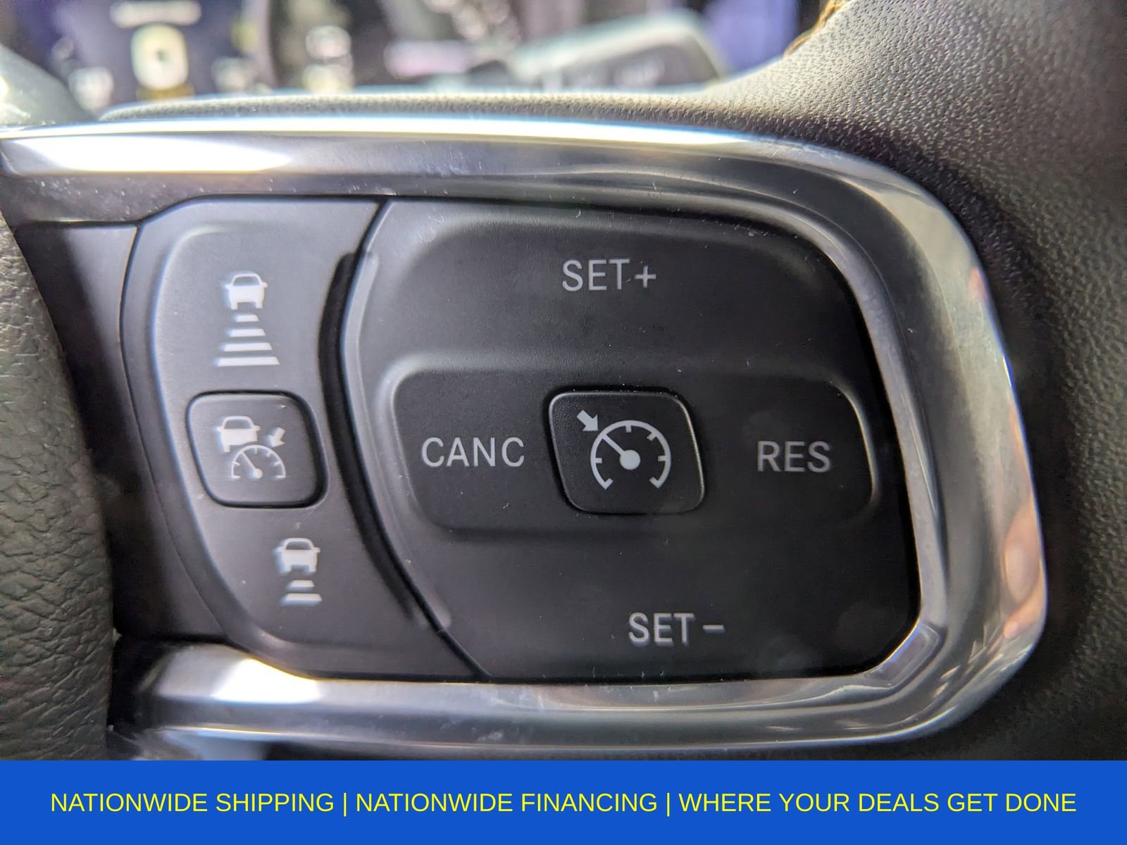 Used 2024 Jeep Wrangler Unlimited Sahara w/ Technology Group image 34