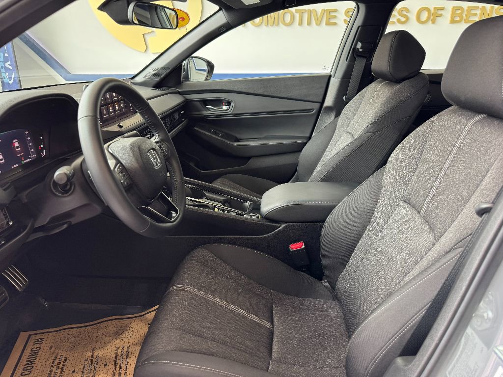 Used 2025 Honda Accord Sport image 22