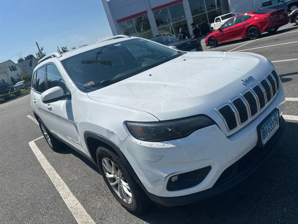 Used 2019 Jeep Cherokee Latitude w/ Popular Appearance Group AWD/4WD image 1