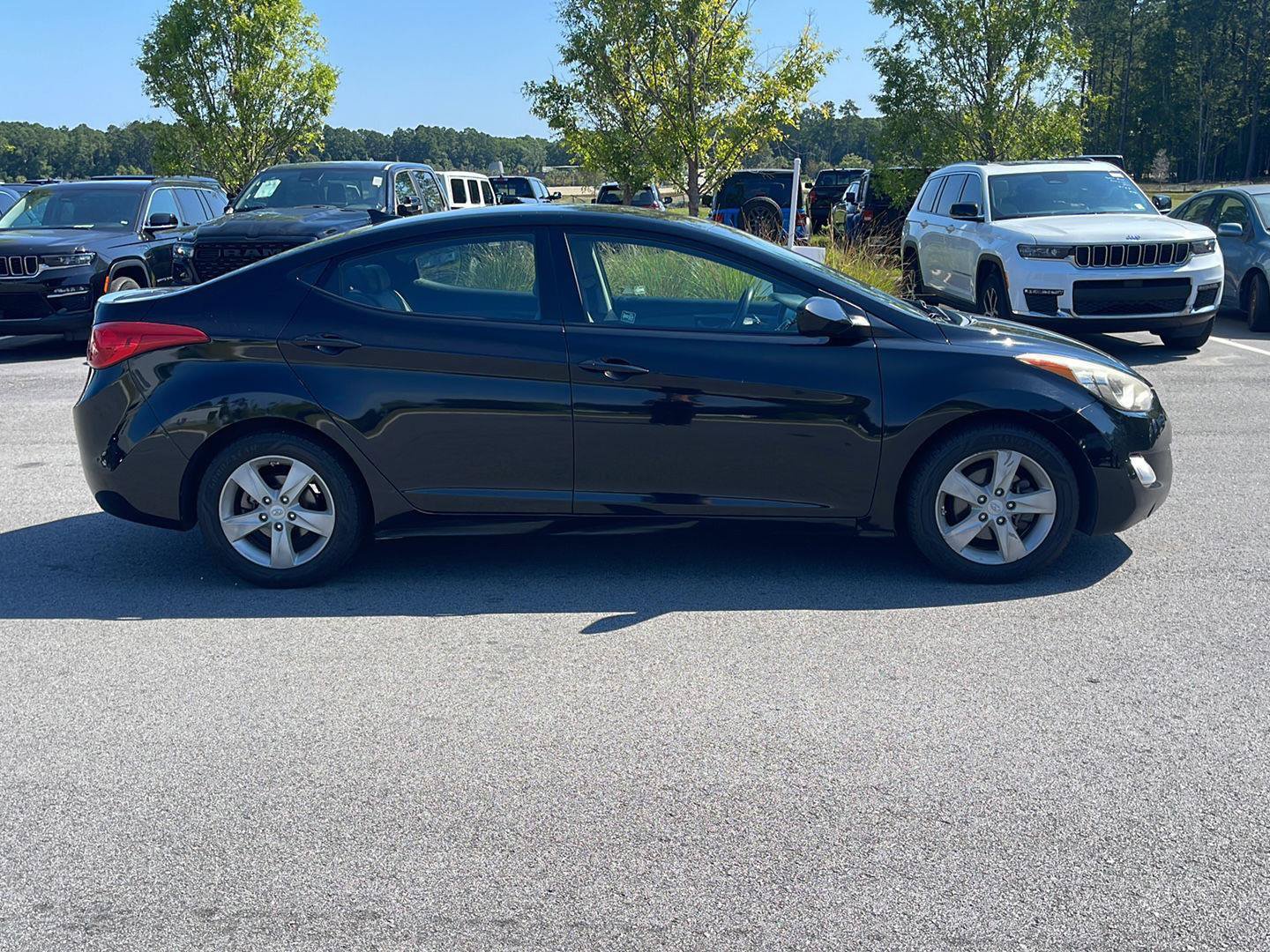 Used 2013 Hyundai Elantra GLS w/ Preferred Pkg FWD image 8