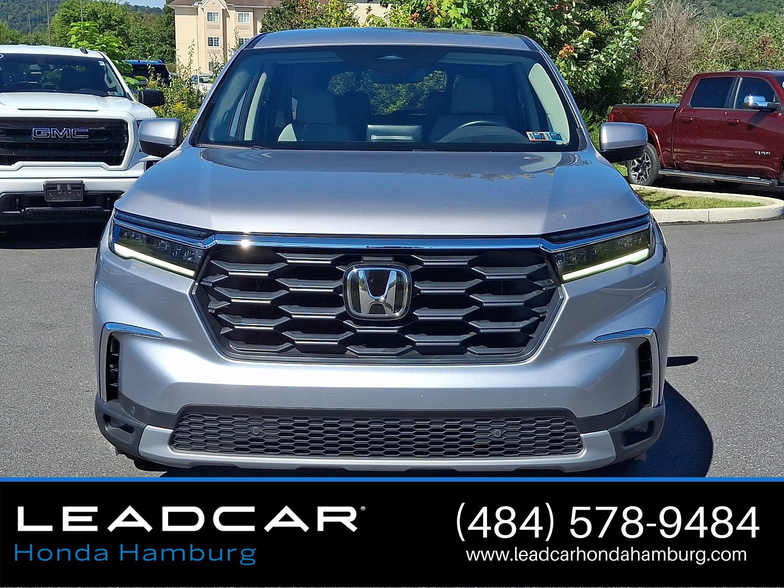 Used 2025 Honda Pilot EX-L image 2