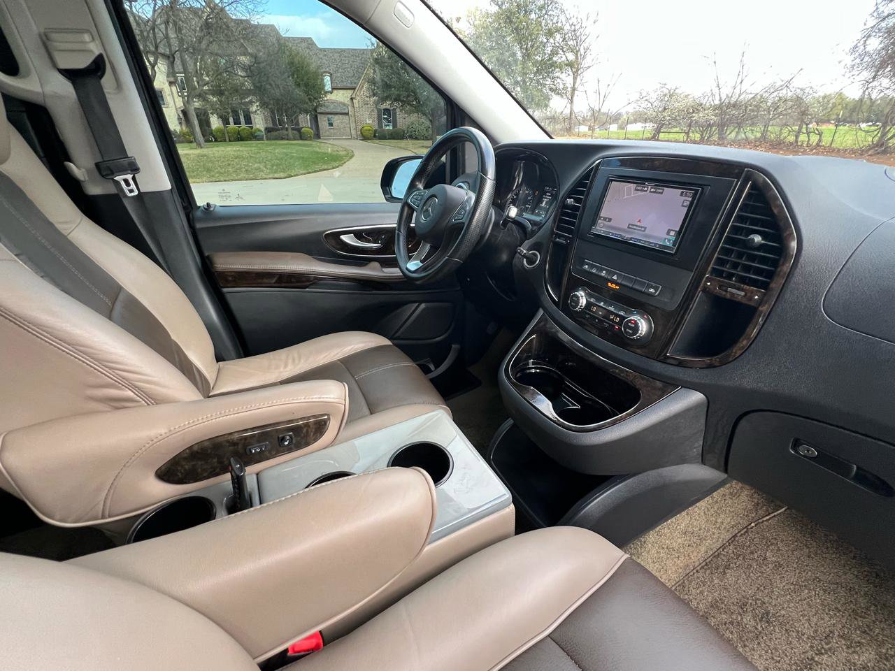 Used 2018 Mercedes-Benz Metris Passenger Van image 26