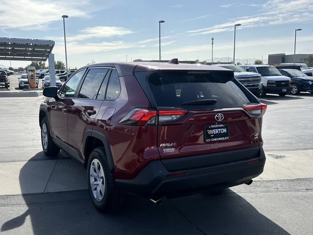 Used 2024 Toyota RAV4 LE image 33