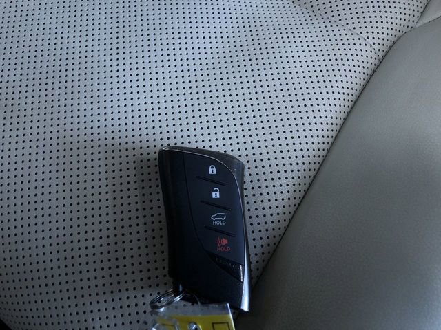 Used 2022 Lexus GX 460 Premium image 32