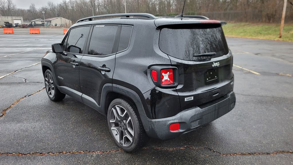 Used 2021 Jeep Renegade Latitude image 9