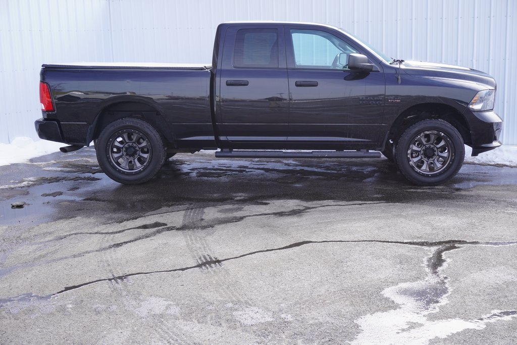 Used 2018 RAM 1500 Express w/ Black Ram 1500 Express Group image 2