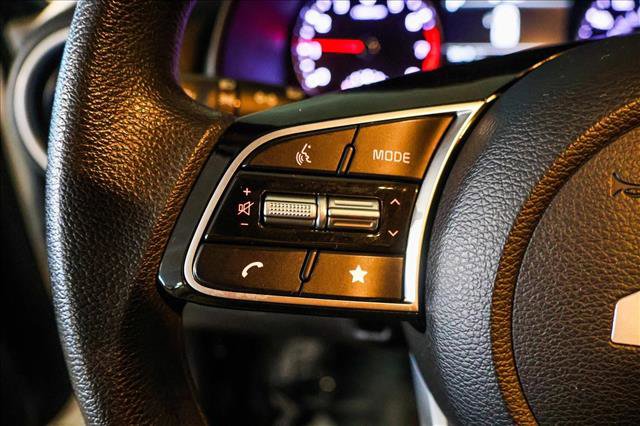 Used 2024 Kia Forte LXS w/ LXS Technology Package image 13