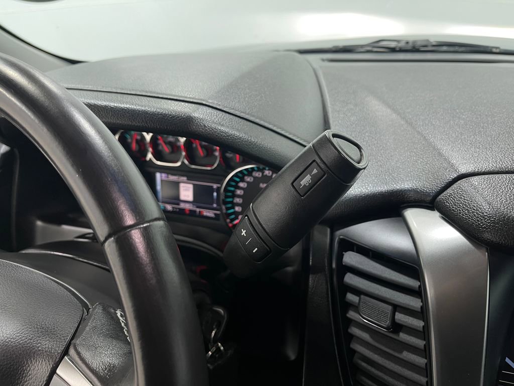 Used 2017 Chevrolet Suburban LT image 29