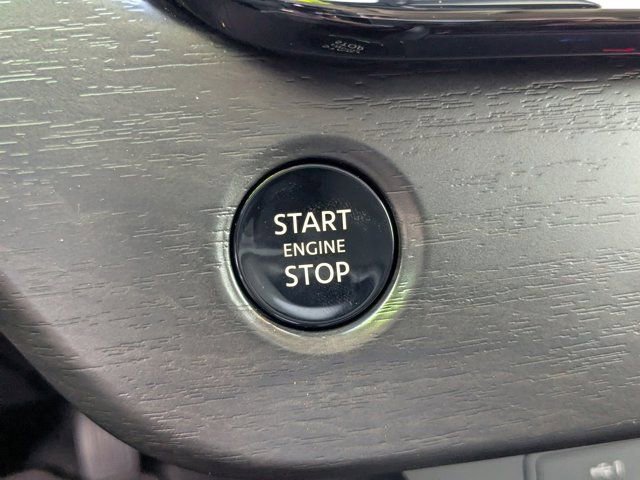 Used 2025 Nissan Murano SV FWD image 26
