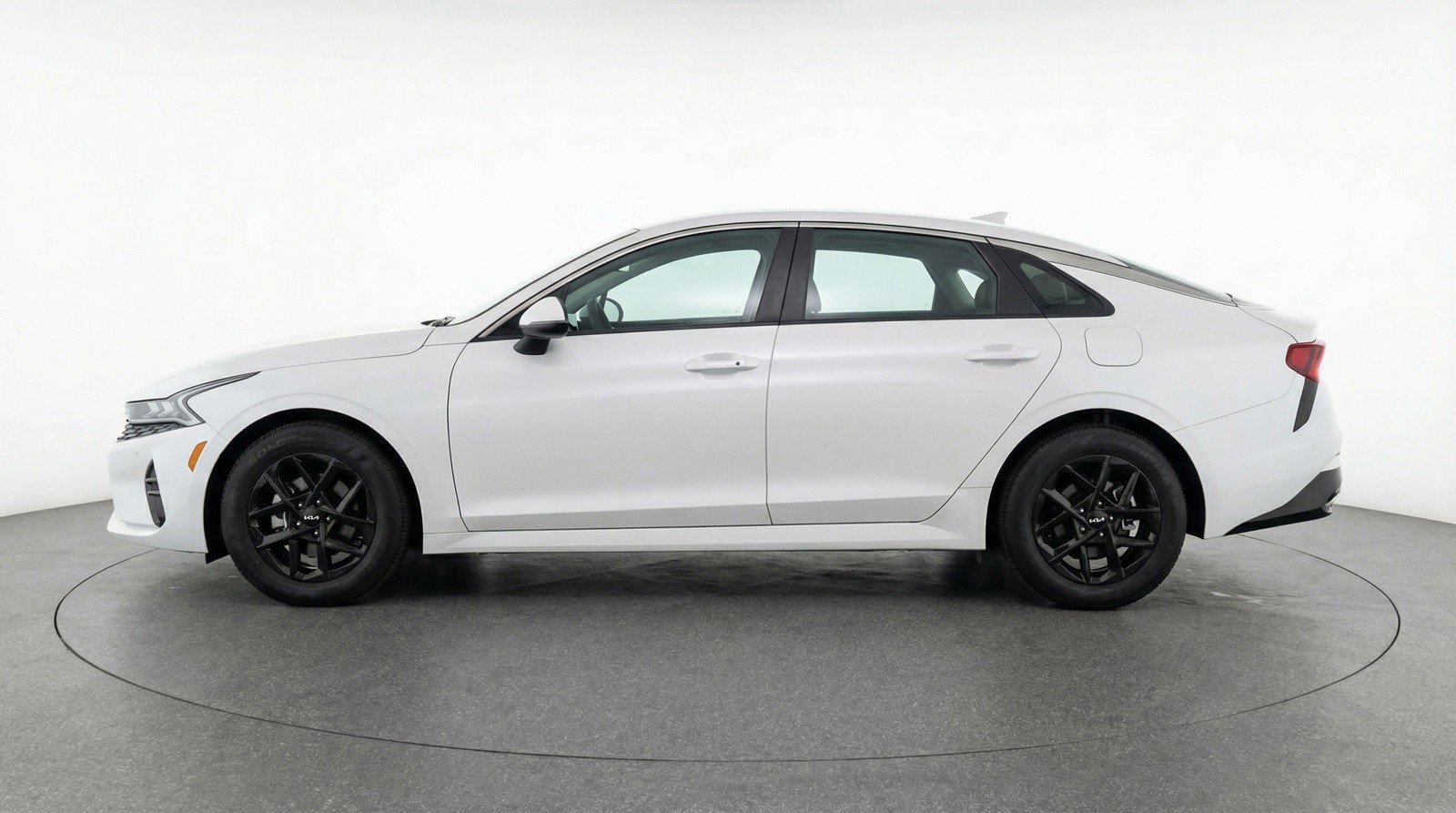 Used 2025 Kia K5 LXS FWD image 5