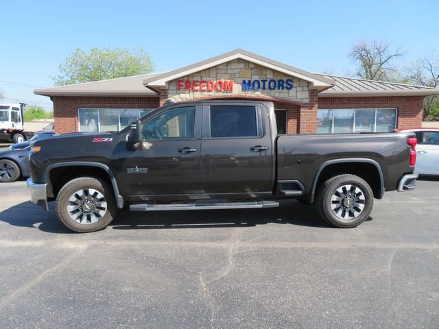 Used 2021 Chevrolet Silverado 2500 LT w/ Texas Edition image 8