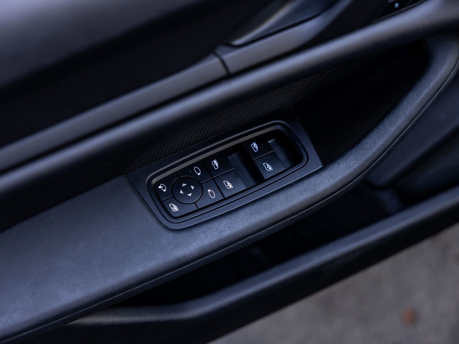 Certified 2023 Porsche Taycan RWD image 41