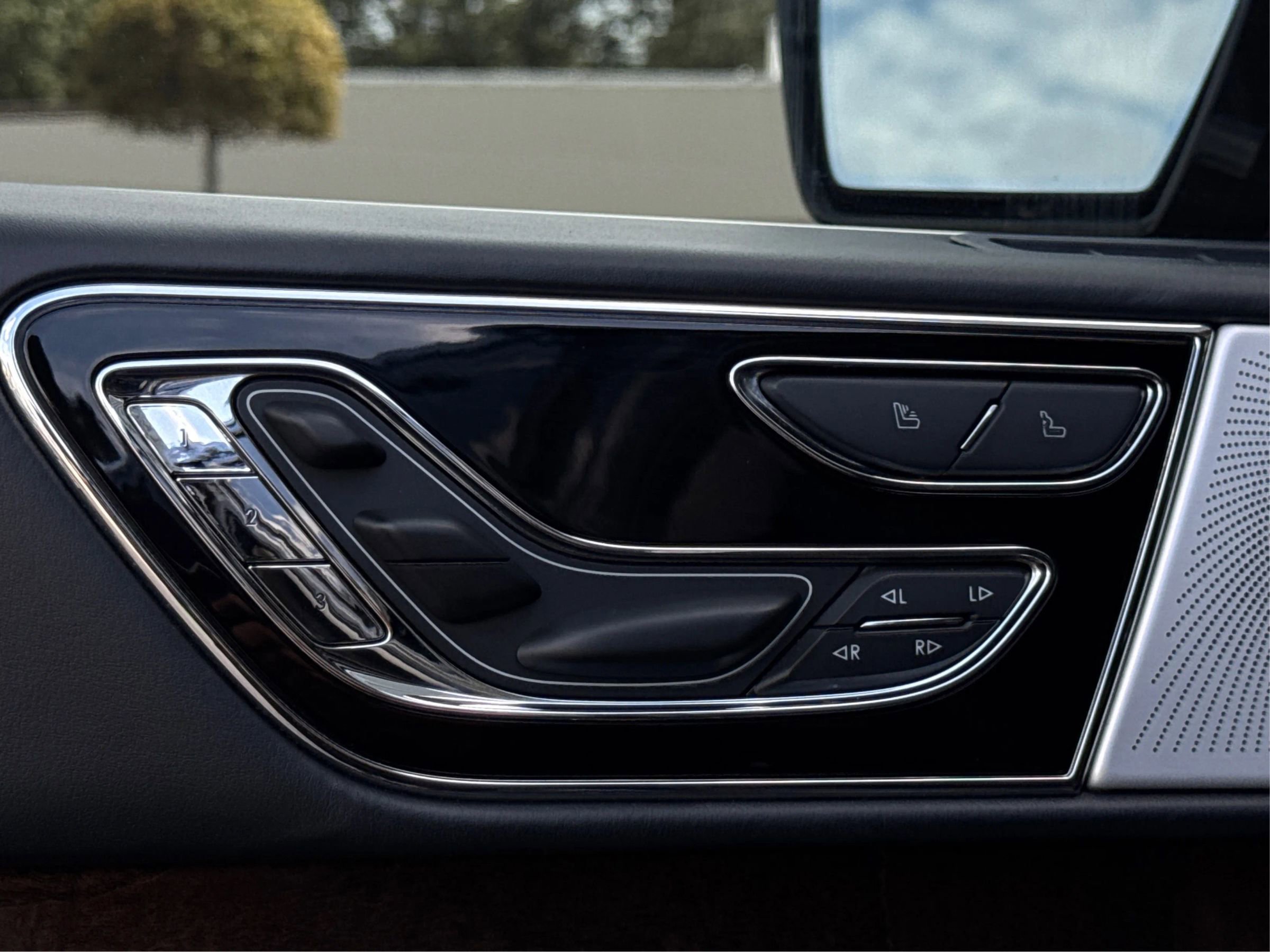 Used 2022 Lincoln Navigator Black Label image 12