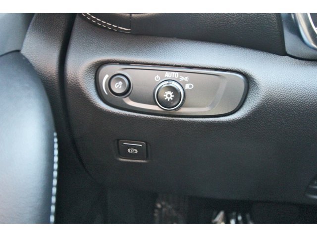 Used 2025 Chevrolet Blazer LT AWD/4WD image 24