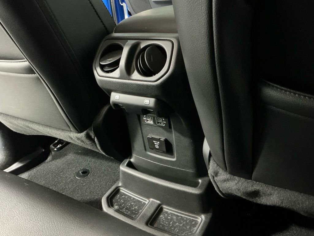 Used 2022 Jeep Wrangler Unlimited Sahara image 20