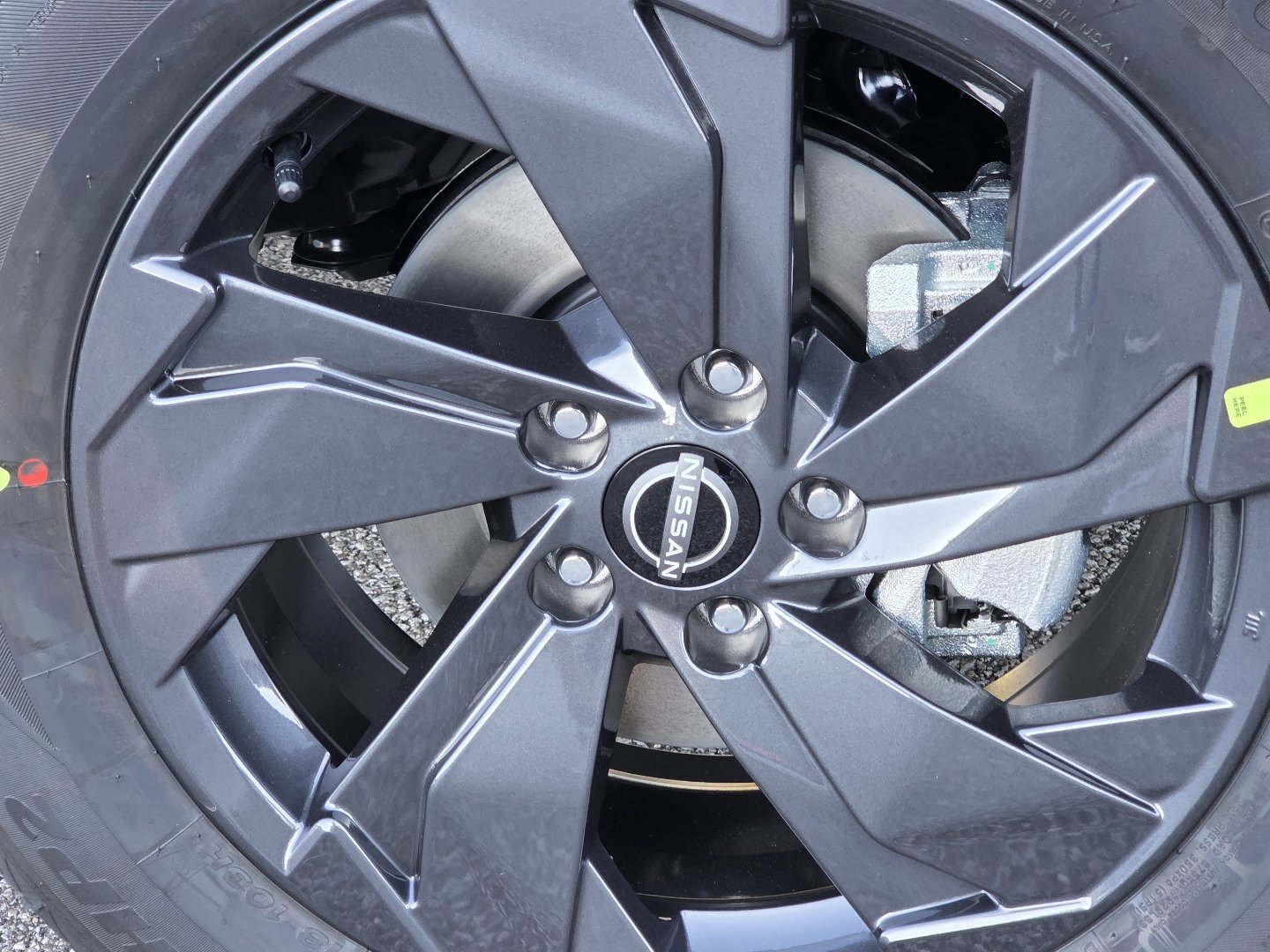 New 2027 Nissan Rogue SV AWD/4WD image 11