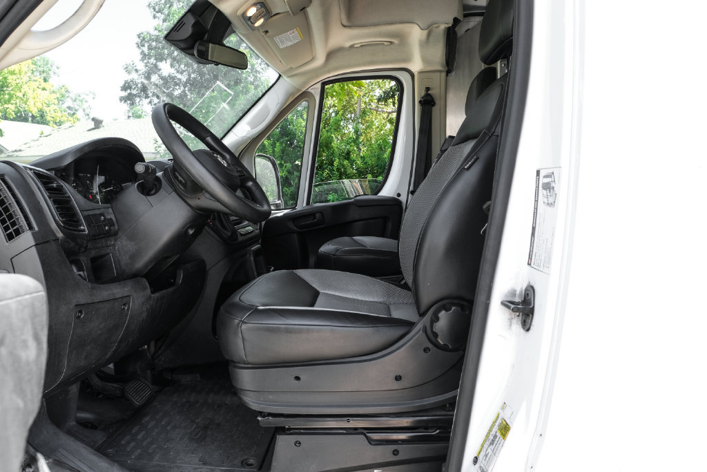 Used 2022 RAM ProMaster 2500 w/ Interior LED Lighting Group FWD image 4