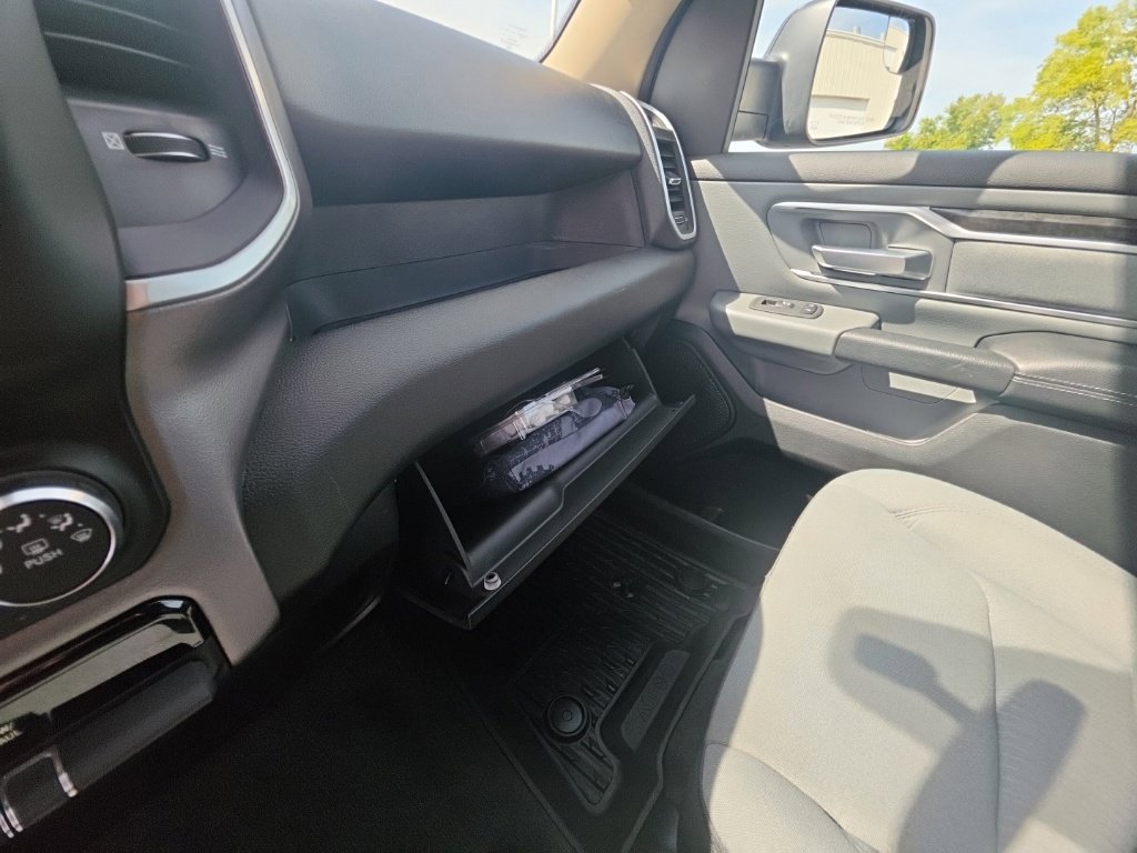 Used 2020 RAM 1500 Big Horn AWD/4WD image 22