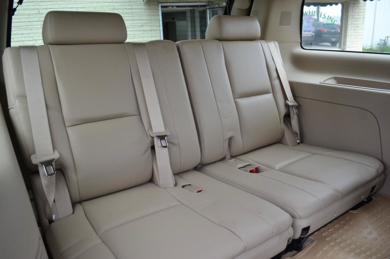 Used 2014 Cadillac Escalade Premium AWD/4WD image 46