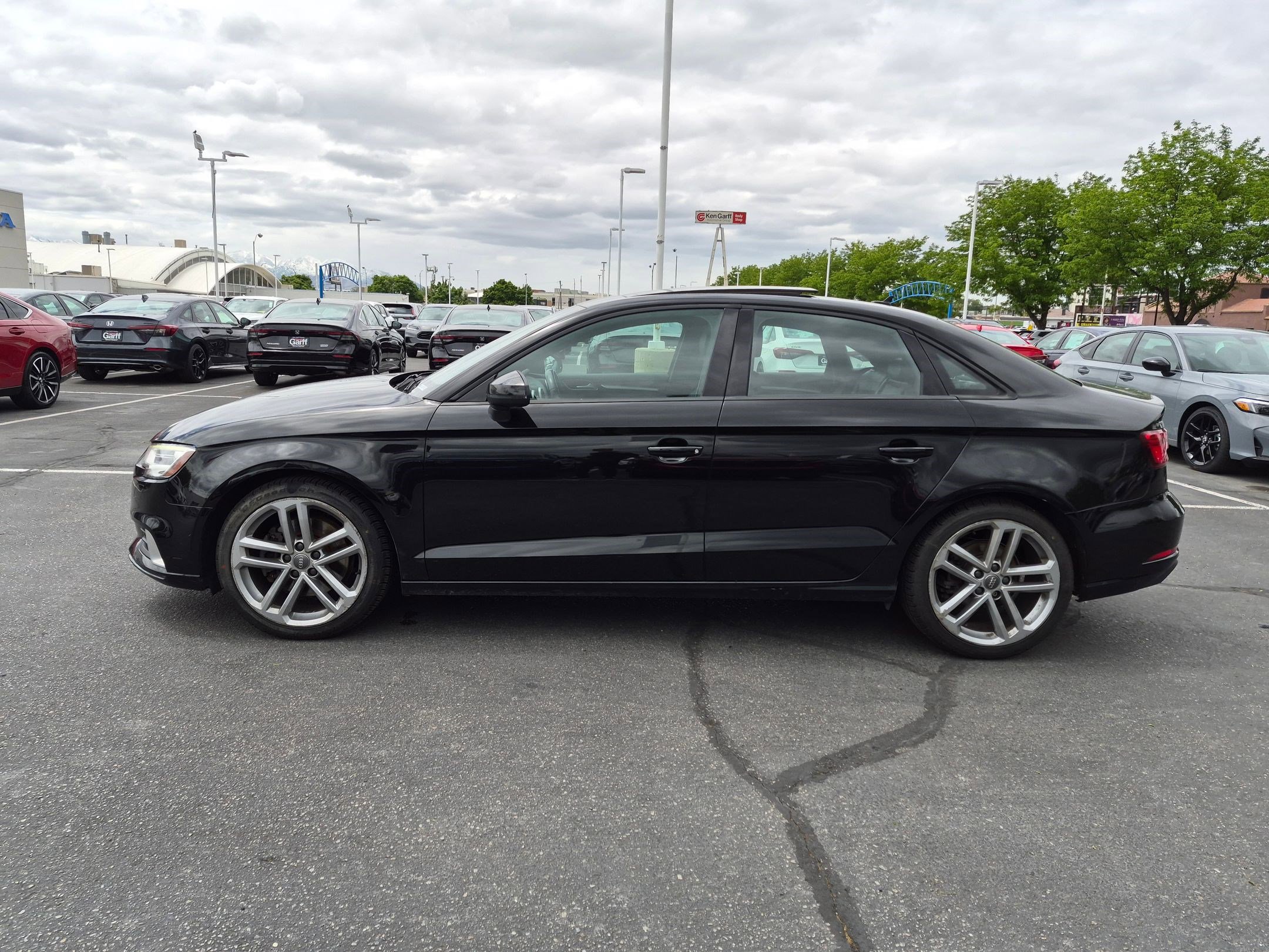 Used 2017 Audi A3 2.0T Premium w/ Convenience Package AWD/4WD image 9