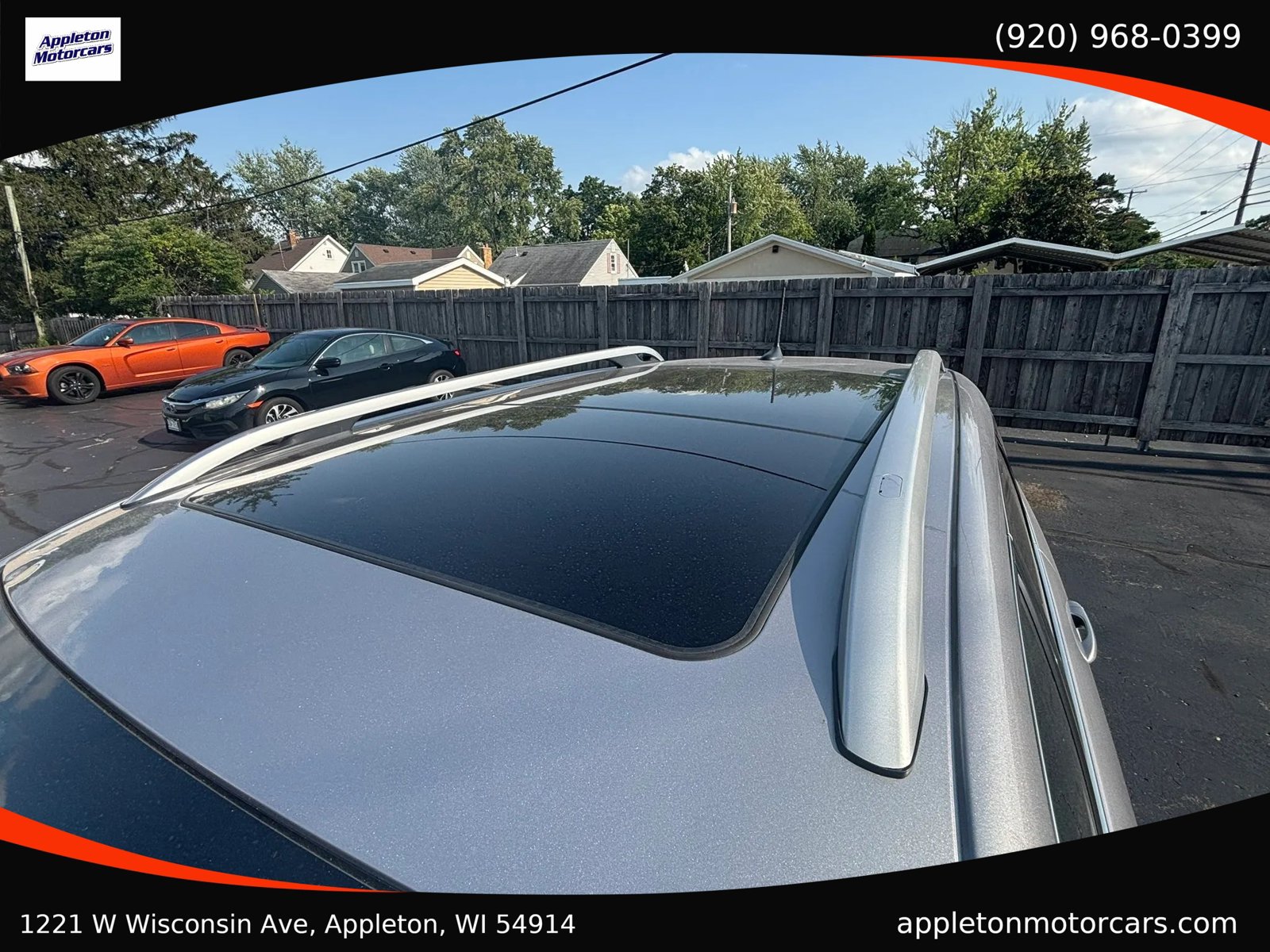 Used 2019 Jeep Cherokee Limited w/ Technology Group AWD/4WD image 12