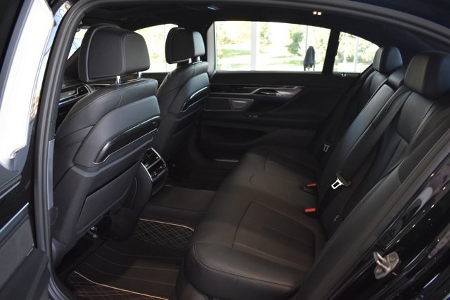 Used 2017 BMW 740e xDrive AWD/4WD image 25