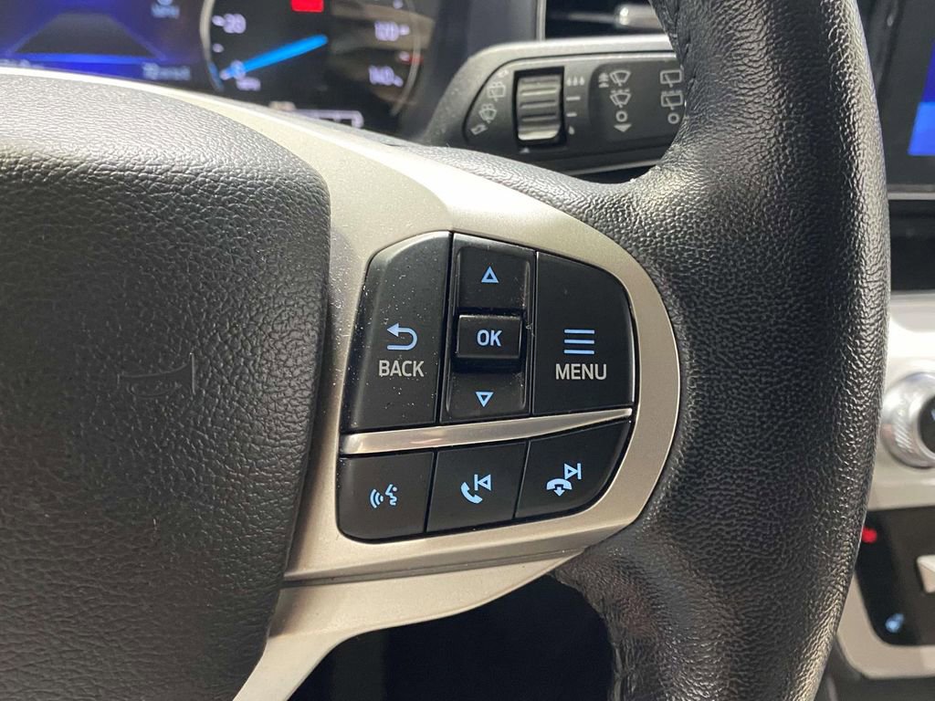 Used 2022 Ford Explorer XLT w/ Equipment Group 202A image 24