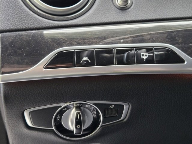 Used 2019 Mercedes-Benz S 560 S 560 image 32