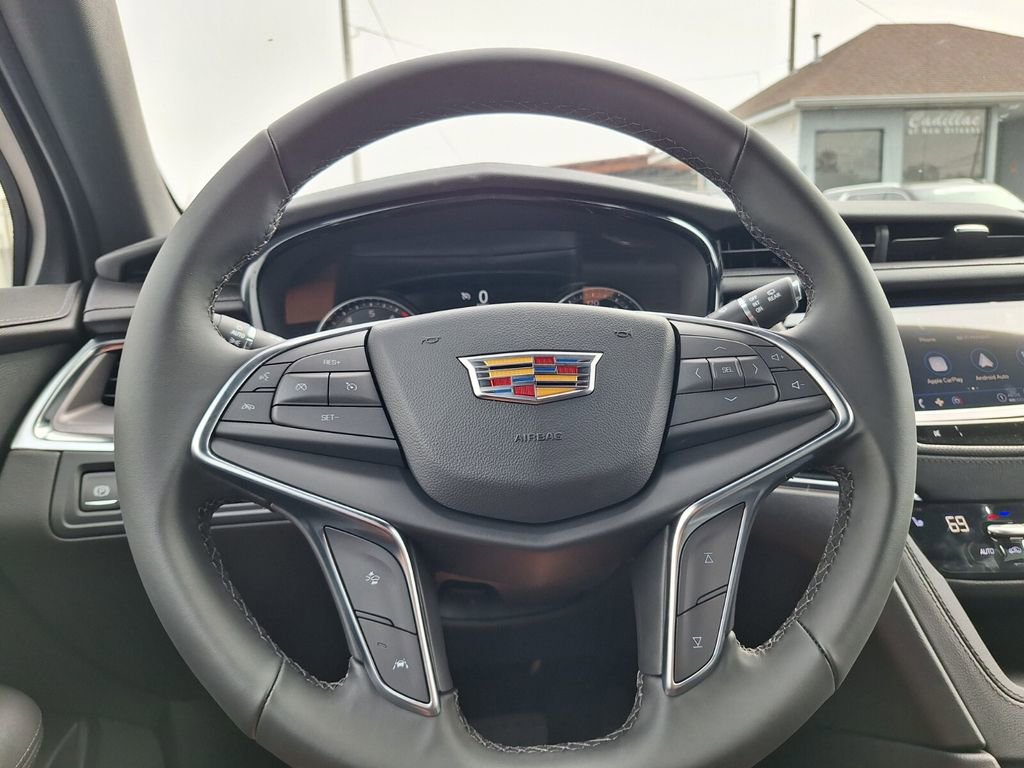 New 2026 Cadillac XT5 Luxury w/ LPO, Floor Liner Package image 17