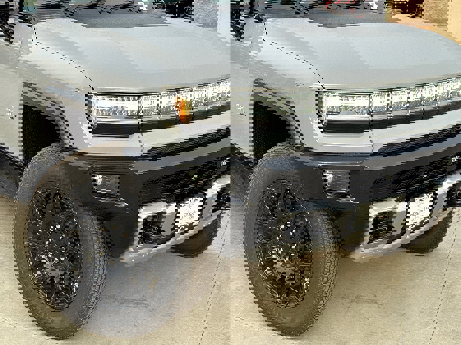 New 2026 GMC Hummer EV 4x4 Crew Cab image 3