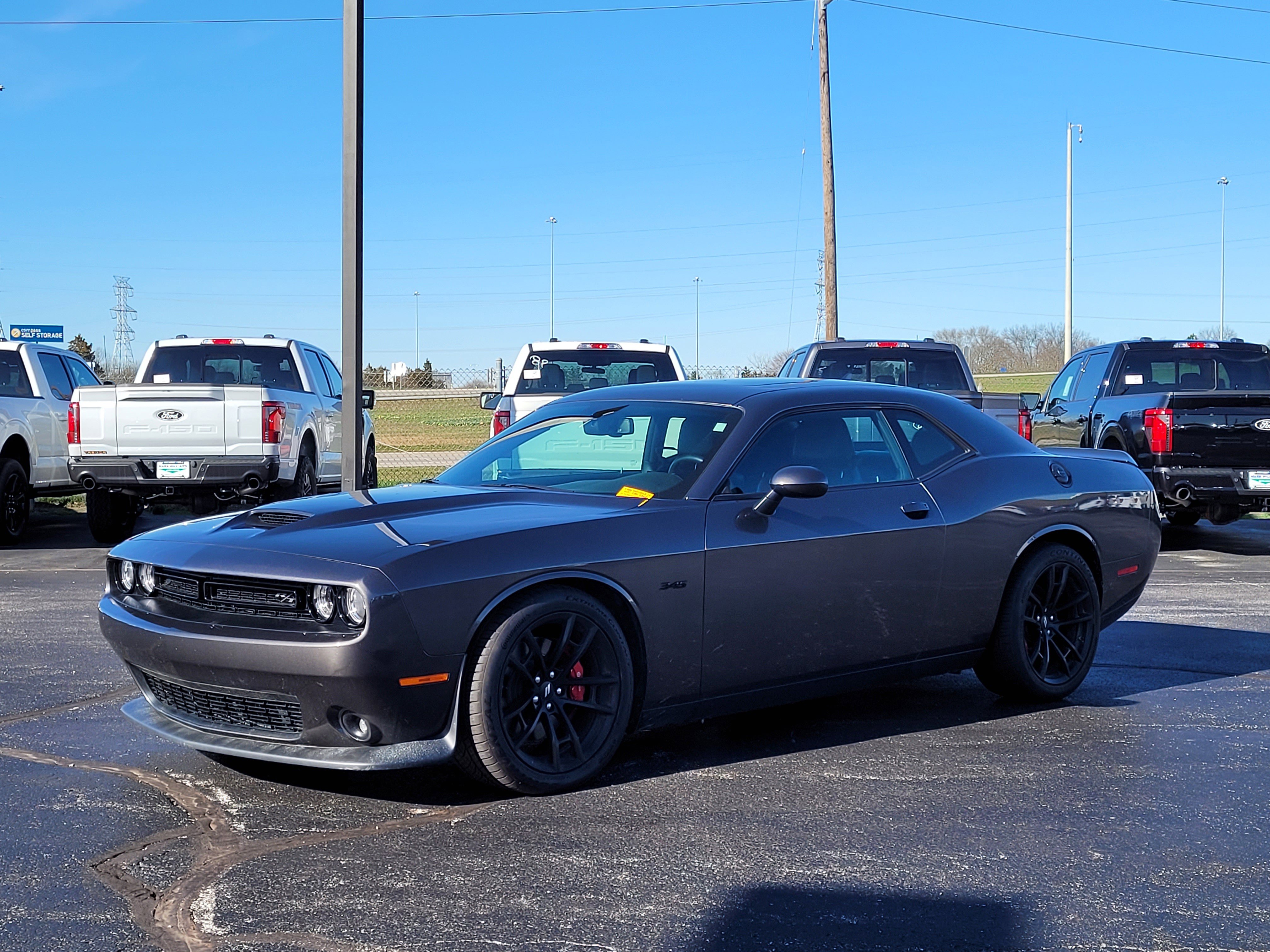 Used 2023 Dodge Challenger R/T w/ Plus Package image 8