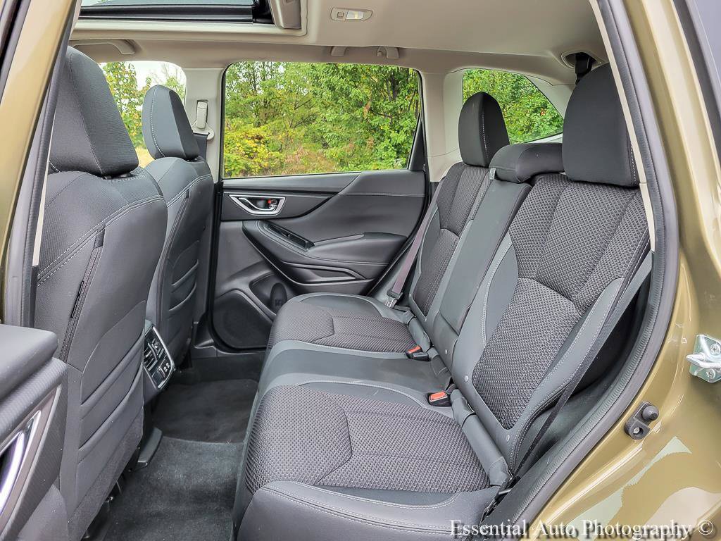Certified 2024 Subaru Forester Premium AWD/4WD image 11