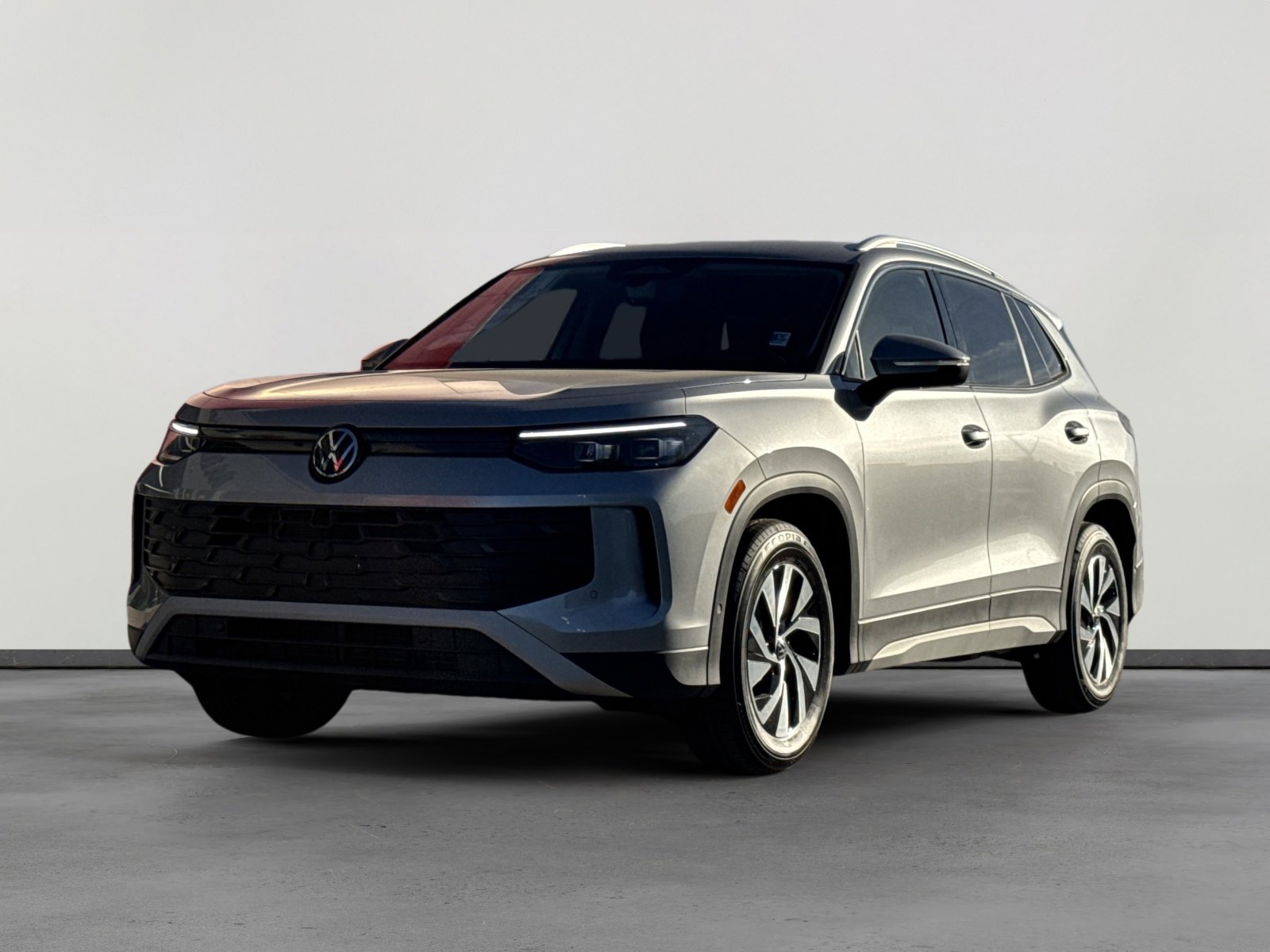 New 2026 Volkswagen Tiguan S FWD video 1
