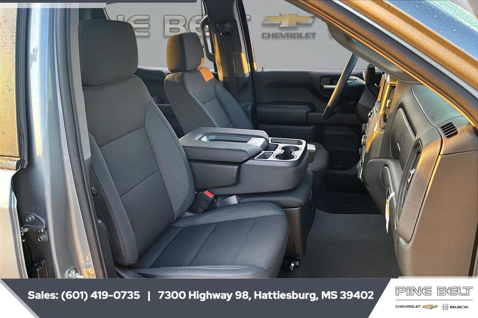 New 2026 Chevrolet Silverado 1500 Custom Trail Boss w/ LPO, Dark Essentials Package AWD/4WD image 7