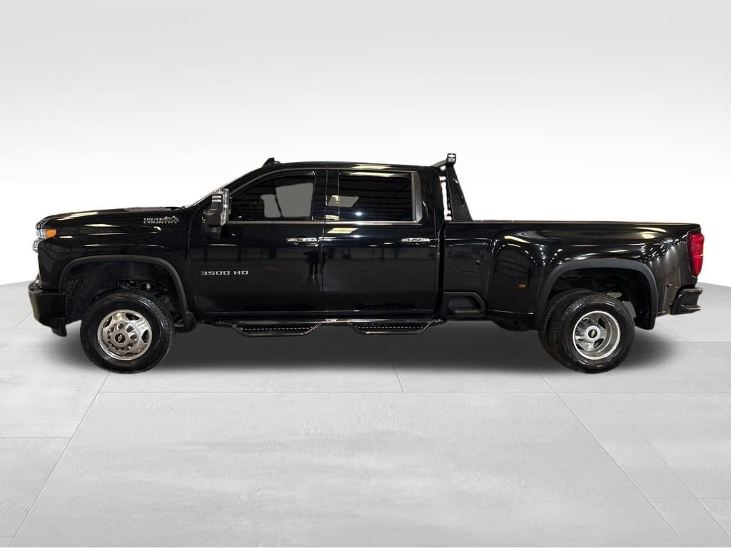 Used 2021 Chevrolet Silverado 3500 High Country image 2