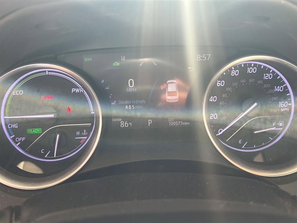 Used 2021 Toyota Camry XLE FWD image 5