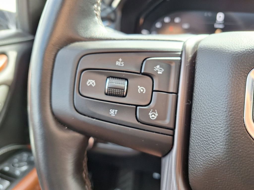 Used 2023 GMC Yukon Denali Ultimate w/ LPO, Floor Liner Package image 18