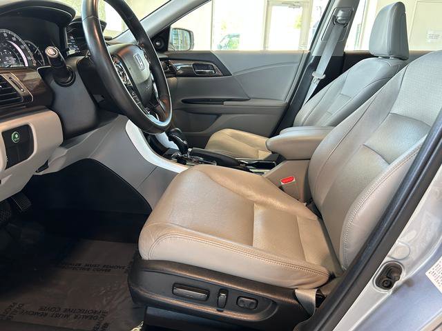Used 2017 Honda Accord EX-L image 15