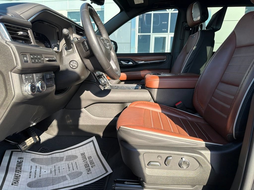 Used 2024 GMC Yukon Denali Ultimate AWD/4WD image 24