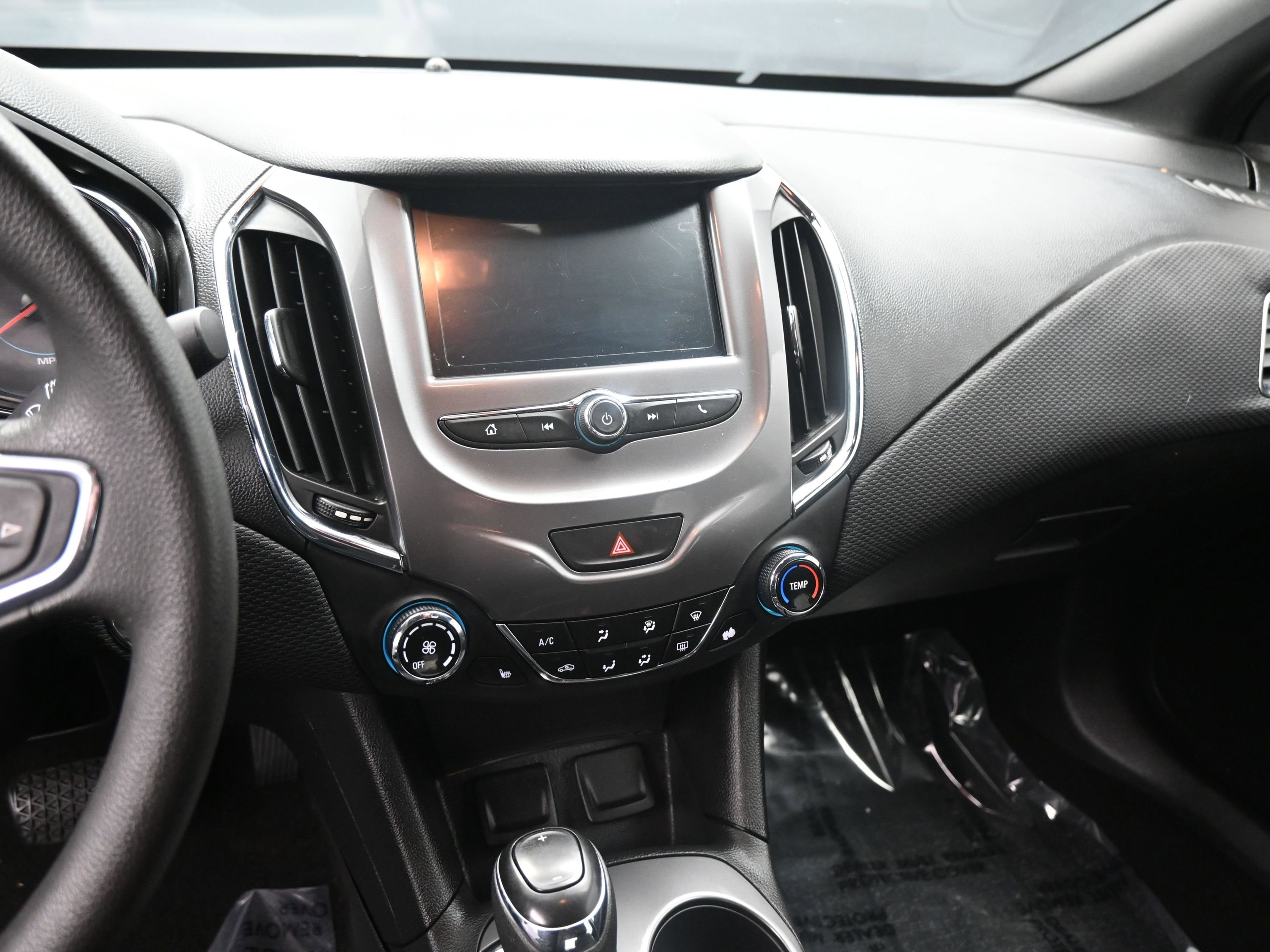 Used 2016 Chevrolet Cruze LT w/ Convenience Package image 14