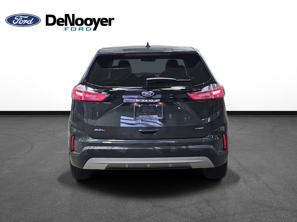 Used 2023 Ford Edge SEL w/ Convenience Package image 8
