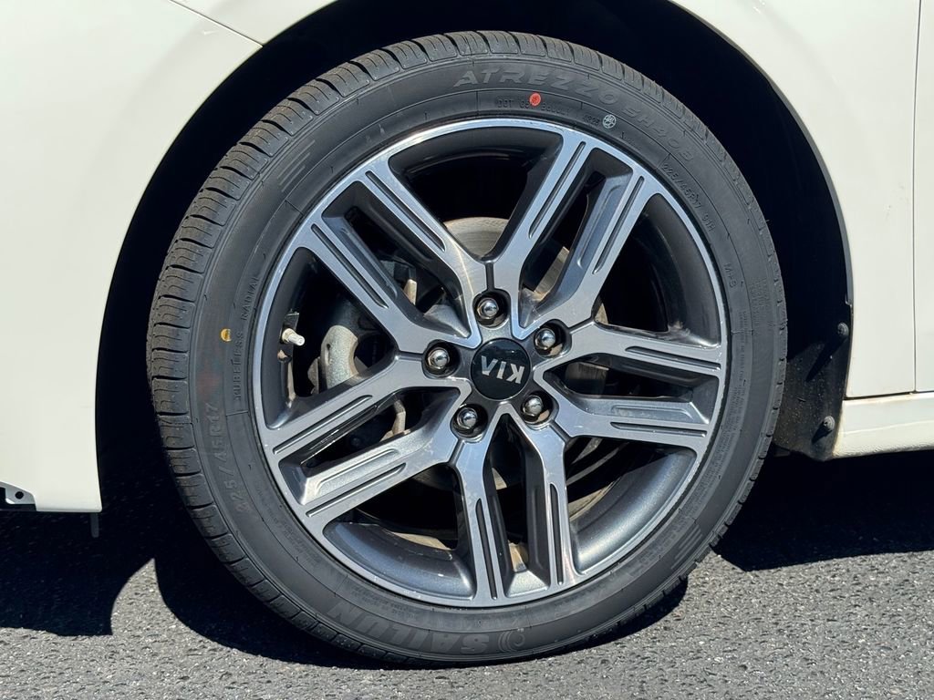 Certified 2019 Kia Forte S image 9