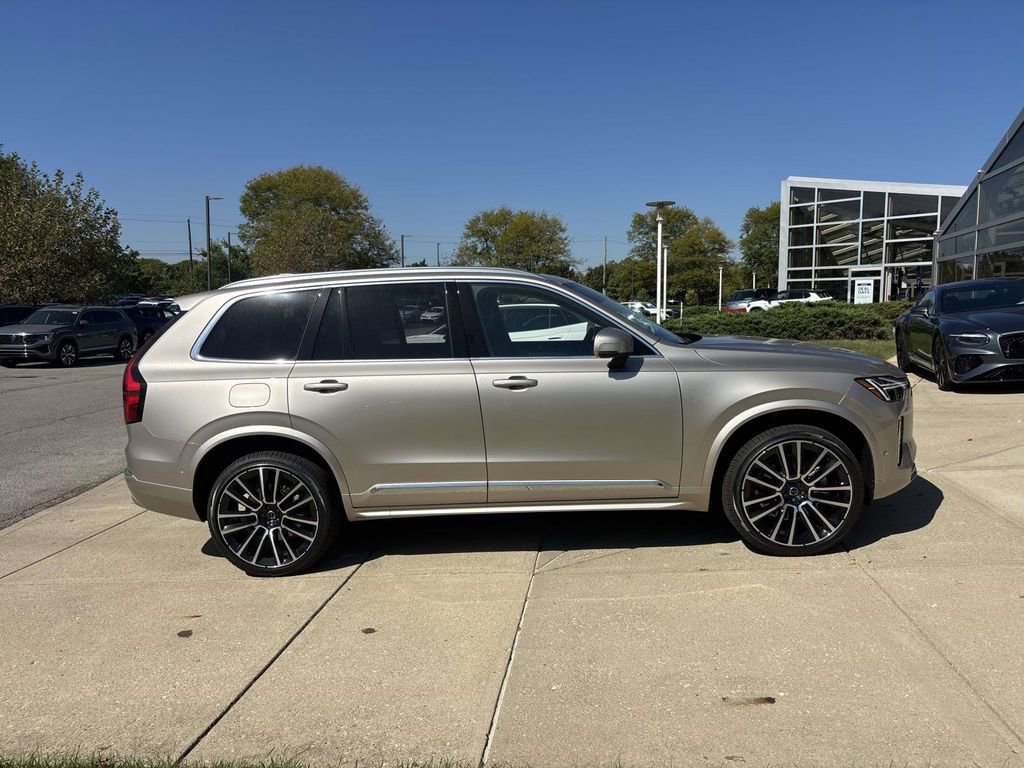 New 2026 Volvo XC90 B6 Plus w/ Protection Package Premier image 8