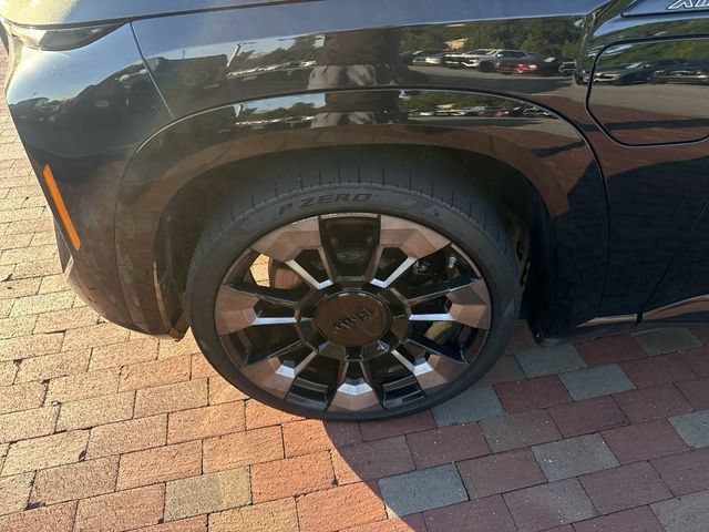 Used 2023 BMW XM AWD/4WD video 2