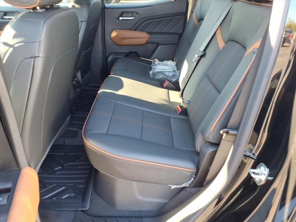 New 2026 GMC Canyon AT4 AWD/4WD image 13