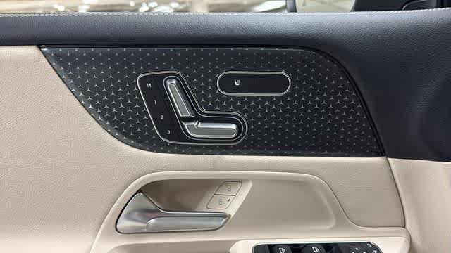 Certified 2026 Mercedes-Benz GLB 250 4MATIC image 15