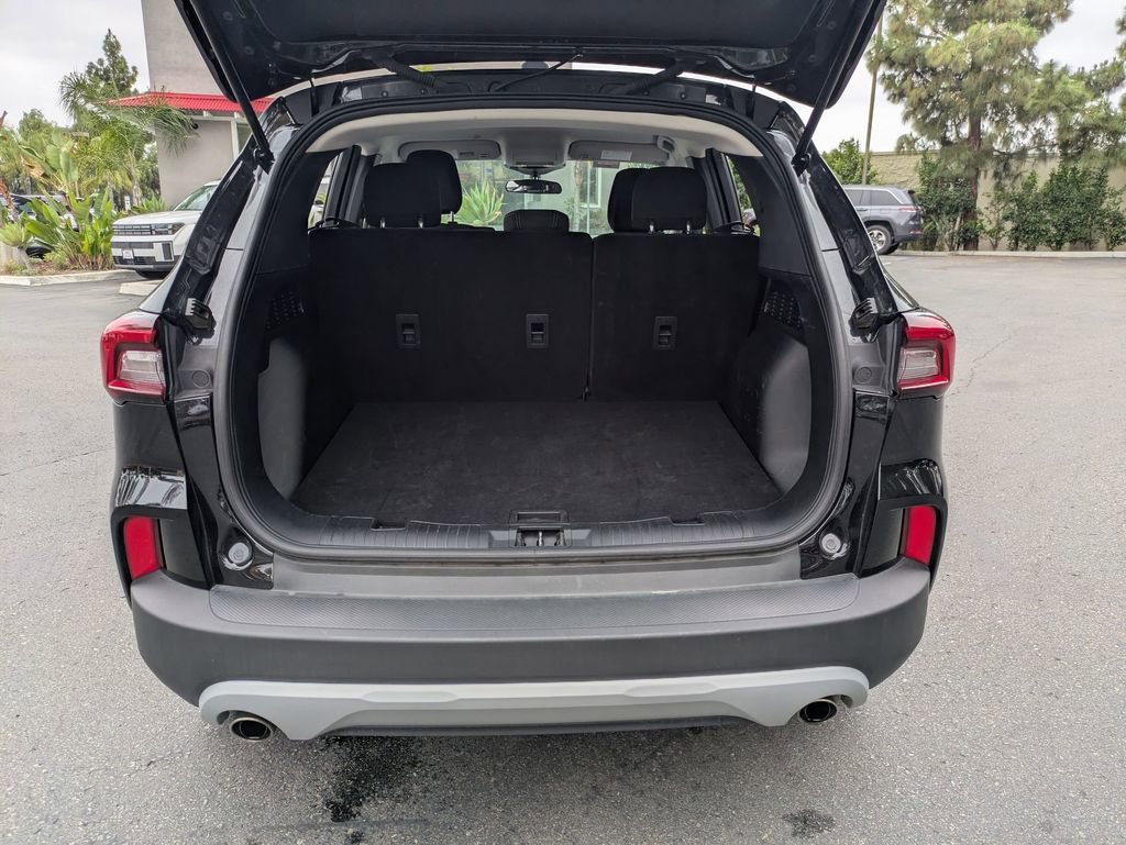 Used 2025 Ford Escape Active AWD/4WD image 31