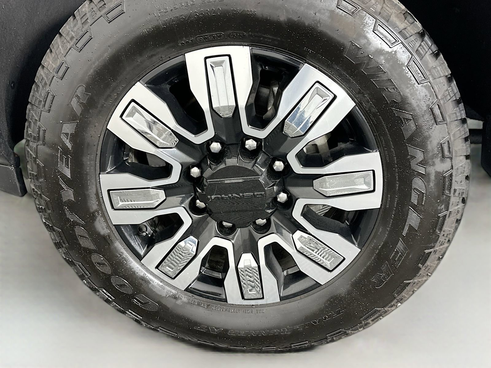 Used 2024 GMC Sierra 3500 Denali image 34